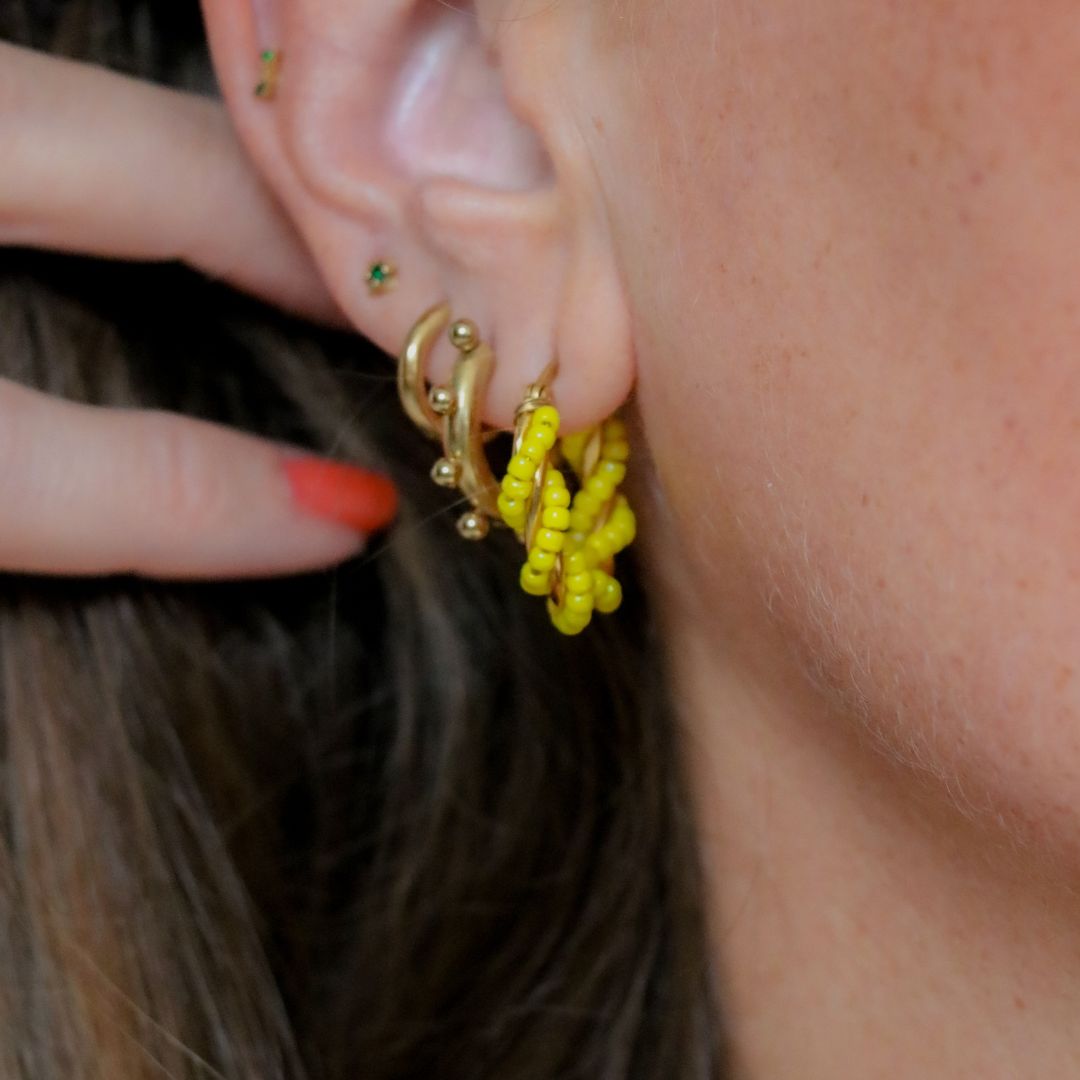 Bali Hoops met bolletjes | Oorbellen | Stainless steel oorbellen | By frances Falicia