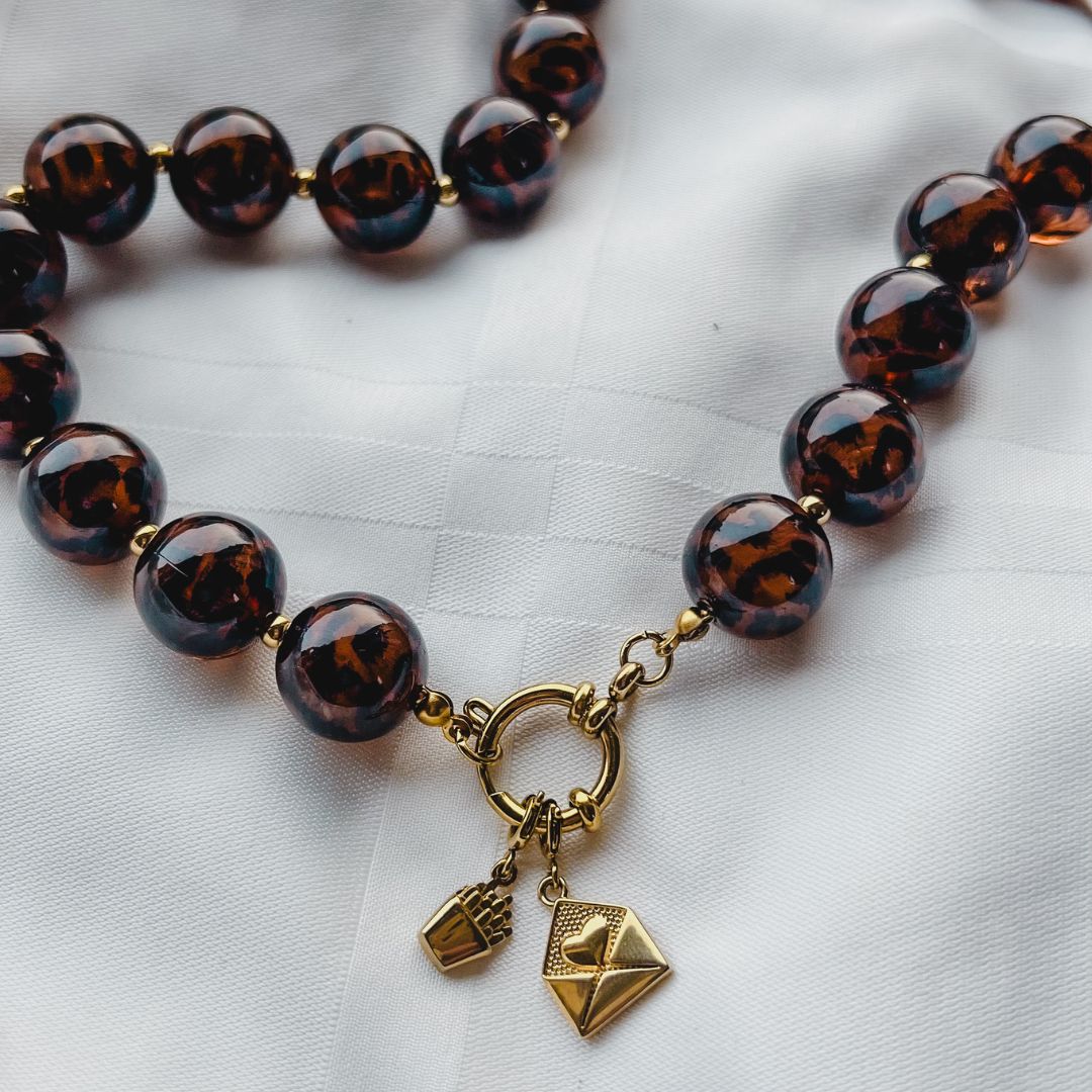Leopard Glow Necklace | Kralenketting | Panterprint ketting | Sieraden By Frances Falicia