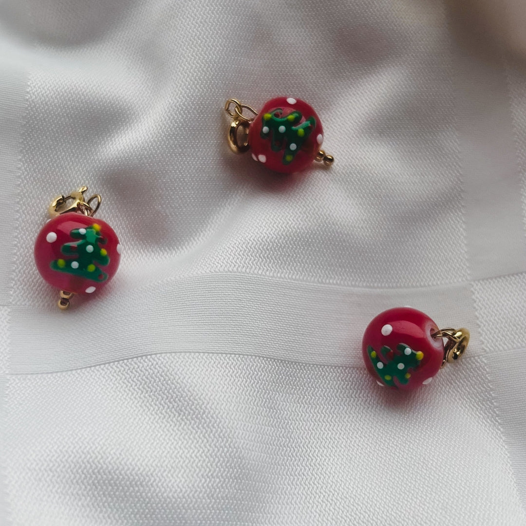 Winter Wish Charm | Kerstbal bedel | The Charm Bar | Sieraden By Frances Falicia