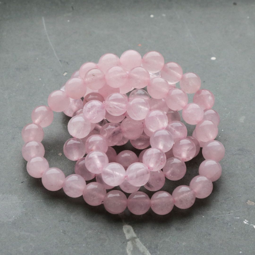 Edelsteen armband | Kralen armband | By Frances Falicia | Rozenkwarts armband kralen