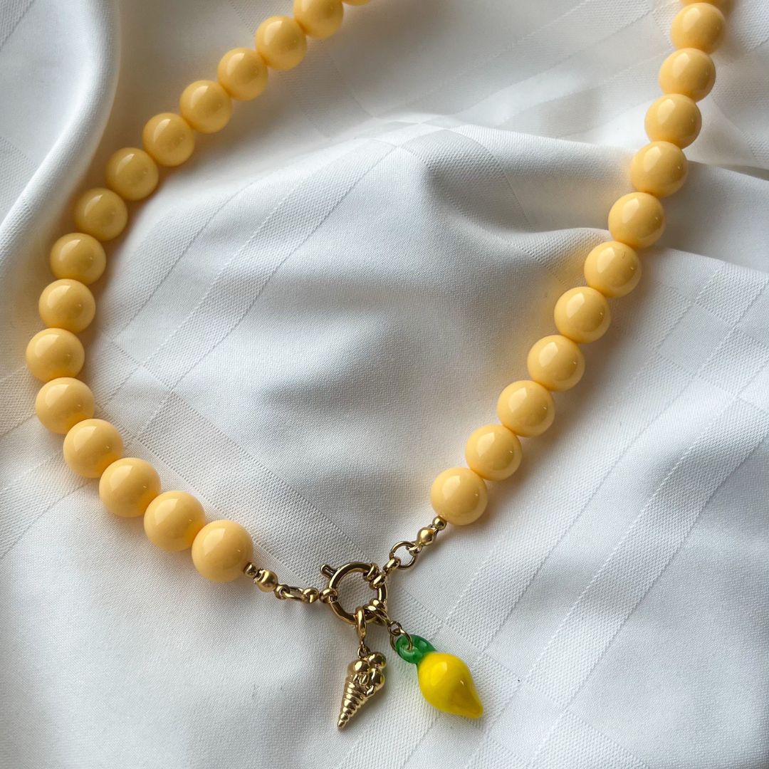 Lazy Lemon | Citroen bedel | Citrus hangertje | Lemon charm | Bedeltjes | Sieraden By Frances Falicia