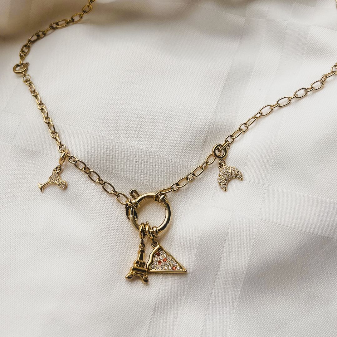 Aperitivo Time Charm | Cocktail bedel | Cocktailglas bedeltje | The Charm Bar | Sieraden By Frances Falicia