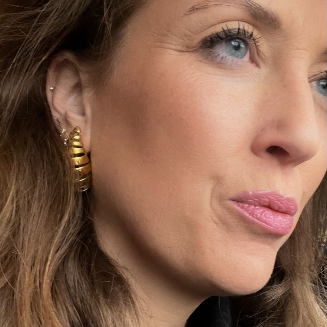 Sliced teardrop oorbellen | Drop earrings | Sieraden By Frances Falicia