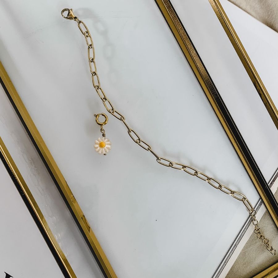 Bedelarmband | Schakelarmband | bedels | Madelief armband | By Frances Falicia