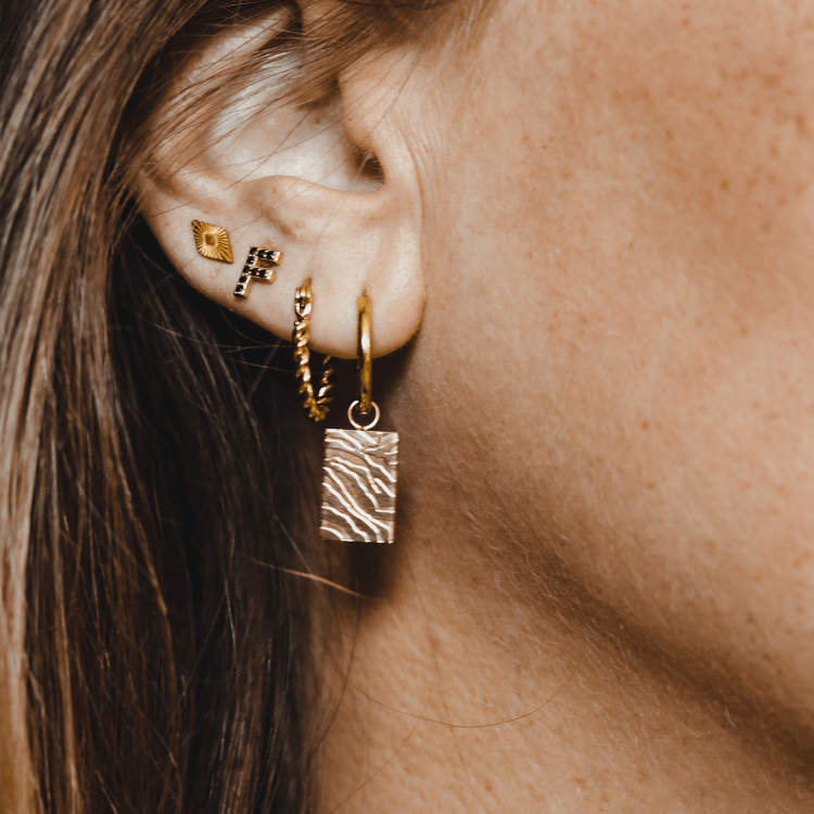 Bali Studs Heaven Goud | Oorbellen By Frances Falicia