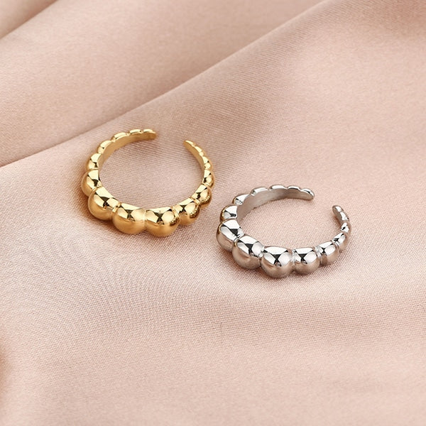 Ring met bolletjes