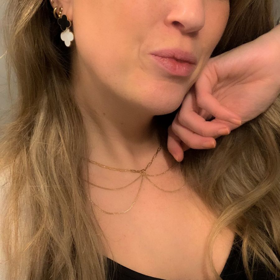 Multilayer ketting | dubbele ketting | klaver oorbellen | zwart wit oorbellen | Frances Falicia