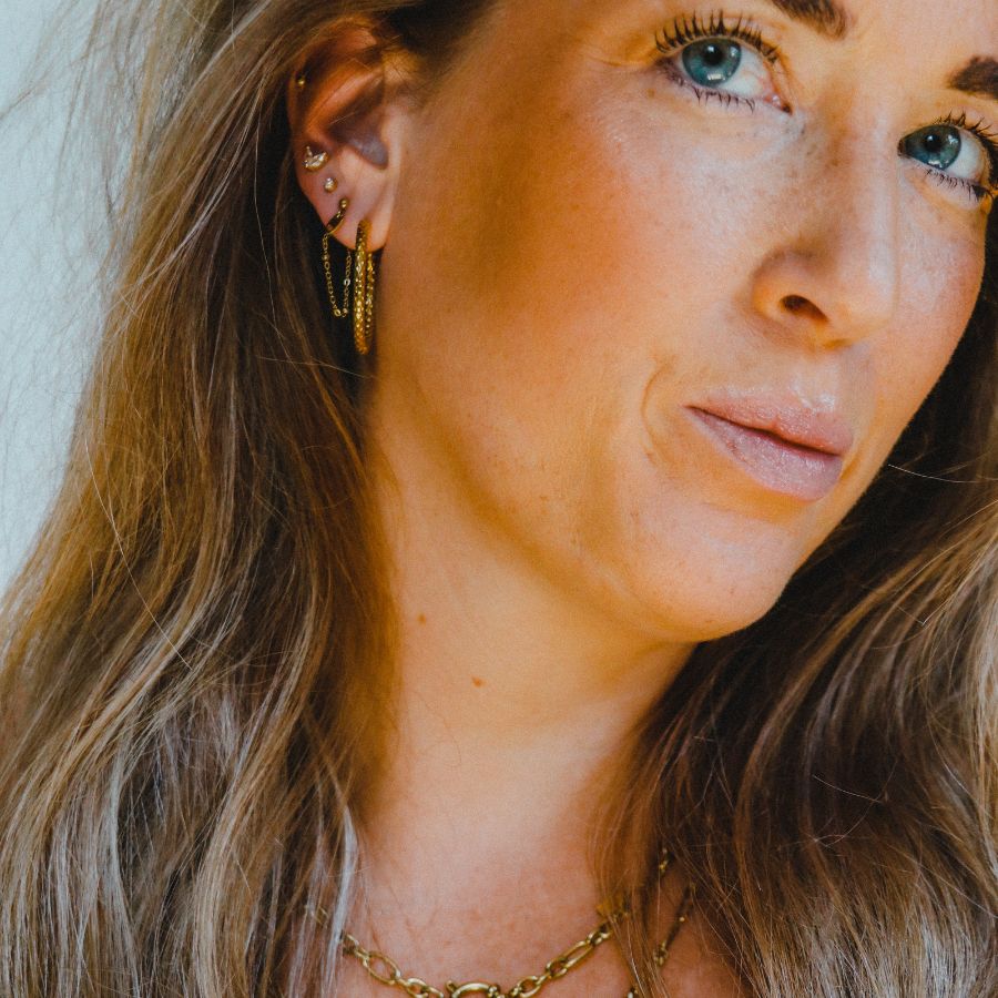 tiny leaves oorpiercing | Frances Falicia