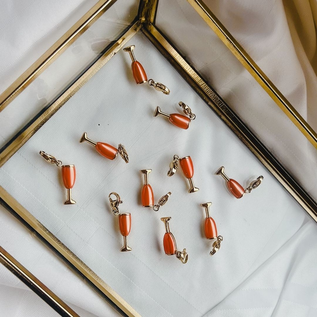 Golden Sparkle Charm | Champagneglas bedel | The Charm Bar | Sieraden By Frances Falicia