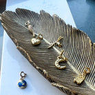 Wanderlust Charm | Wereldbol bedel | Bedeltjes | The Charm Bar | Sieraden By Frances Falicia