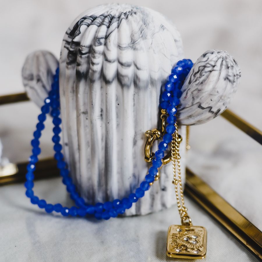 Selene choker ketting | halsketting | ketting met blauwe kralen | Goldplated | Stainless steel halskettingen | By Frances Falicia