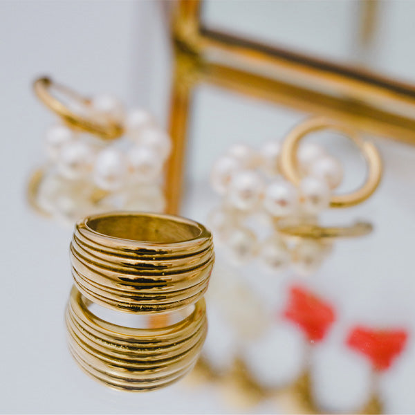 Brede ring | Ring met laagjes | Frances Falicia